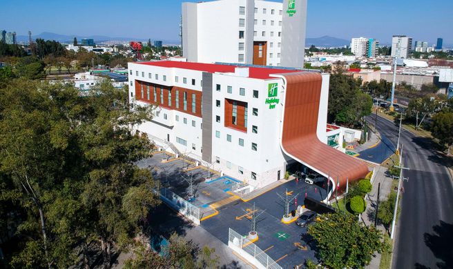 Holiday Inn Patria-Universidad Exterior