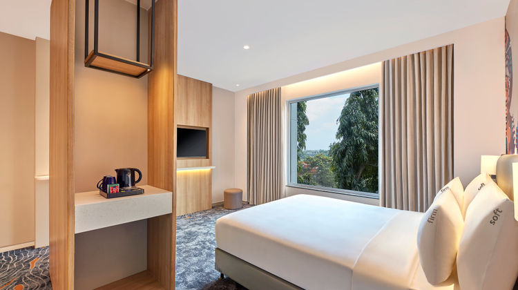 Holiday Inn Express Suite