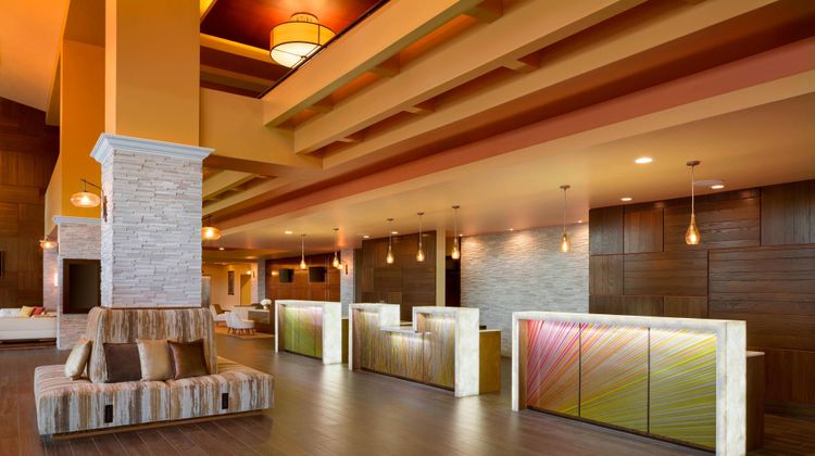 Monterey Marriott Lobby