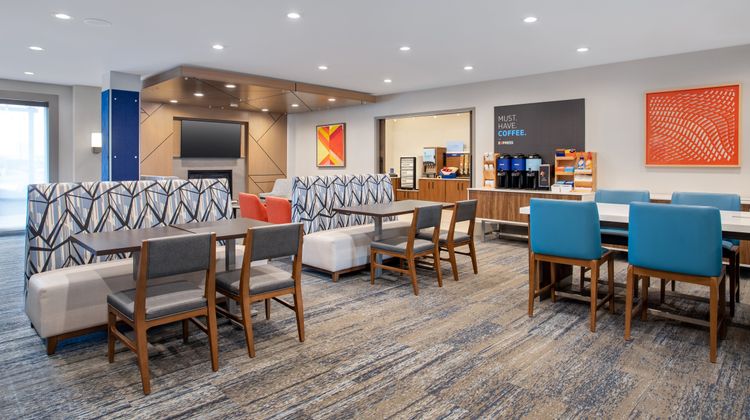 Holiday Inn Express & Suites Terre Haute Restaurant