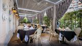 Beverly Hills Plaza Hotel & Spa Restaurant
