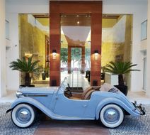 S Hotel Jamaica Lobby