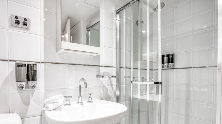<b>Park Regis Concierge Apartments Room</b>. Images powered by <a href="https://www.leonardoworldwide.com/" title="Leonardo Worldwide" target="_blank">Leonardo</a>.