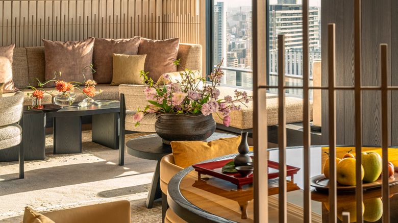 <b>Four Seasons Hotel Osaka Suite</b>. Images powered by <a href="https://www.leonardoworldwide.com/" title="Leonardo Worldwide" target="_blank">Leonardo</a>.
