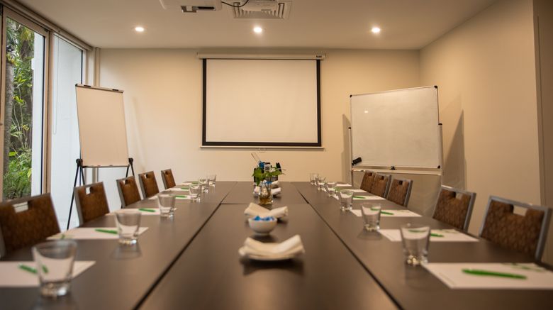 <b>Cairns Harbourside Hotel Meeting</b>. Images powered by <a href="https://www.leonardoworldwide.com/" title="Leonardo Worldwide" target="_blank">Leonardo</a>.