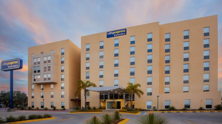 City Express by Marriott Celaya Galerias Exterior