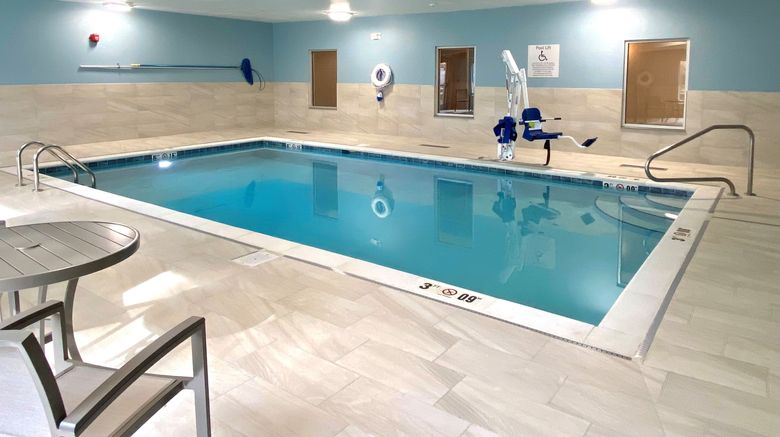 <b>Holiday Inn Express & Suites Elyria Pool</b>. Images powered by <a href="https://www.leonardoworldwide.com/" title="Leonardo Worldwide" target="_blank">Leonardo</a>.
