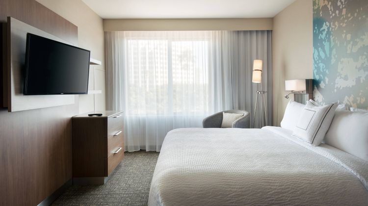 Courtyard by Marriott Irvine Spectrum Suite