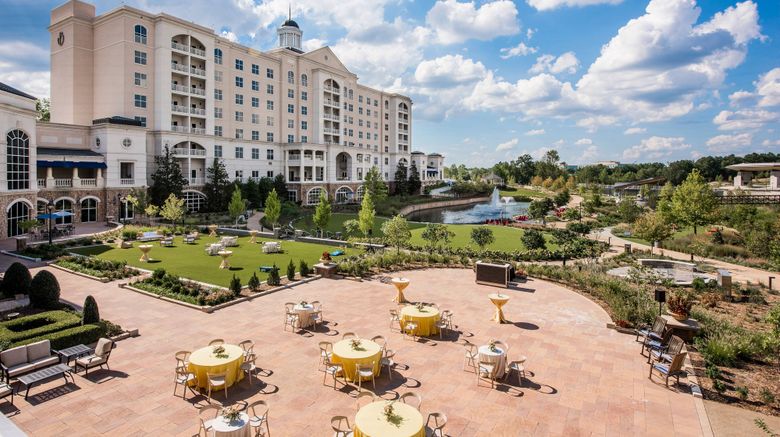 <b>The Ballantyne, a Luxury Collection Hotel Meeting</b>. Images powered by <a href="https://www.leonardoworldwide.com/" title="Leonardo Worldwide" target="_blank">Leonardo</a>.