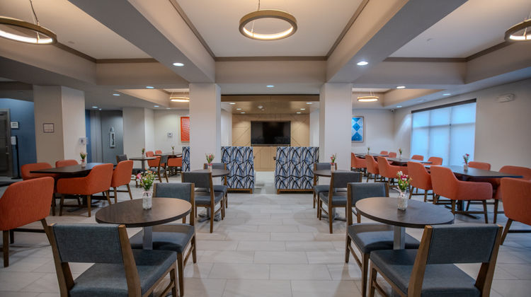 Holiday Inn Express Cleveland Restaurant