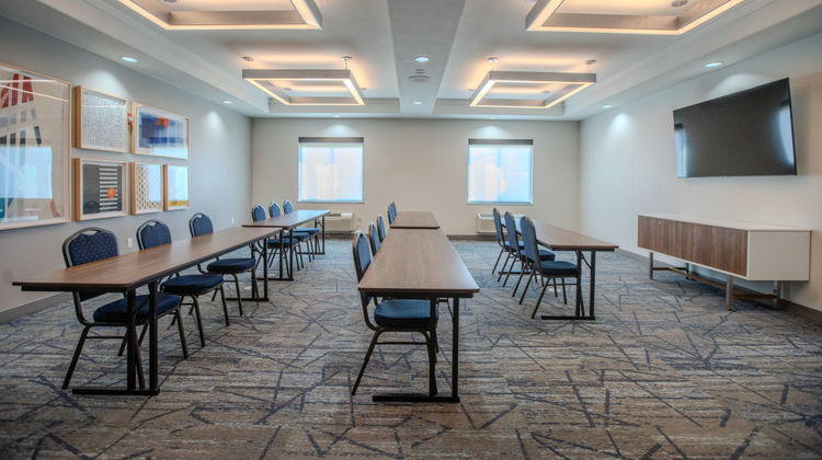 Holiday Inn Express Cleveland Meeting