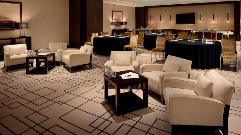 <b>JW Marriott Marquis Hotel Dubai Meeting</b>. Images powered by <a href="https://www.leonardoworldwide.com/" title="Leonardo Worldwide" target="_blank">Leonardo</a>.