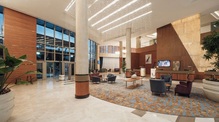 Selectum City Atasehir Lobby