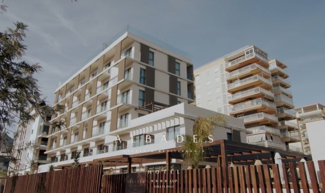Albades Hotel Exterior