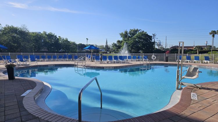Holiday Inn Express & Suites Clermont SE Pool