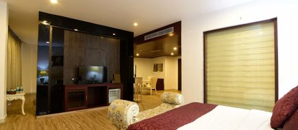 Park Regis Goa Room