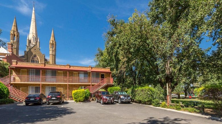 <b>Cathedral Motor Inn Exterior</b>. Images powered by <a href="https://www.leonardoworldwide.com/" title="Leonardo Worldwide" target="_blank">Leonardo</a>.