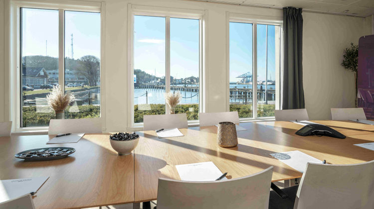 Dockyard Hotel Meeting