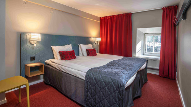 Dockyard Hotel Room