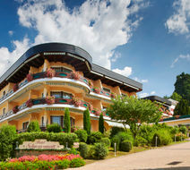 Hotel Schwarzmatt Exterior