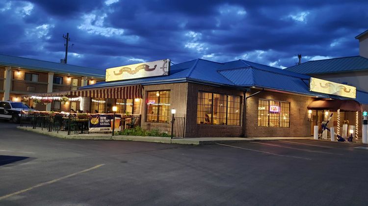 Riviera Inn & Suites Restaurant