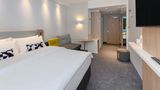 <b>Holiday Inn Express Airport Room</b>. Images powered by <a href="https://www.leonardoworldwide.com/" title="Leonardo Worldwide" target="_blank">Leonardo</a>.