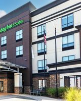Holiday Inn & Suites - University