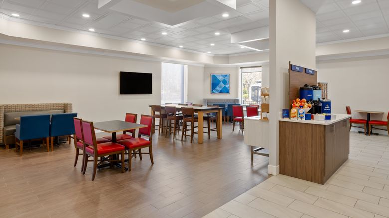 <b>Holiday Inn Express Stony Brook Restaurant</b>. Images powered by <a href="https://www.leonardoworldwide.com/" title="Leonardo Worldwide" target="_blank">Leonardo</a>.