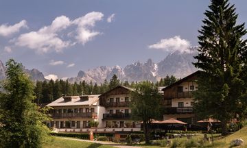 Rosapetra Spa Resort
