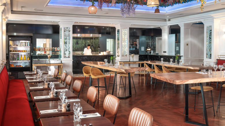 <b>M Social Hotel Paris Restaurant</b>. Images powered by <a href="https://www.leonardoworldwide.com/" title="Leonardo Worldwide" target="_blank">Leonardo</a>.