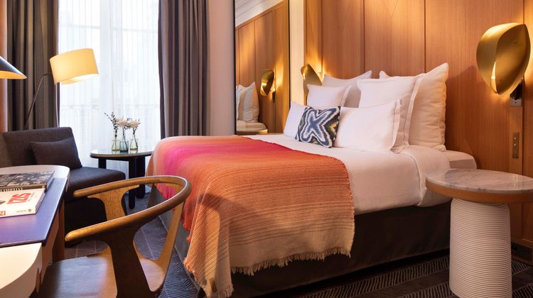 Hotel Vernet Champs Elysees Room