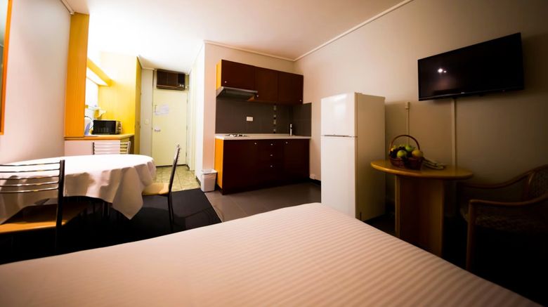 <b>Sandown Regency Motor Inn Room</b>. Images powered by <a href="https://www.leonardoworldwide.com/" title="Leonardo Worldwide" target="_blank">Leonardo</a>.