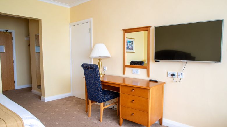 <b>Tiverton Hotel Room</b>. Images powered by <a href="https://www.leonardoworldwide.com/" title="Leonardo Worldwide" target="_blank">Leonardo</a>.