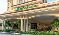 Holiday Inn Hotel & Suites
