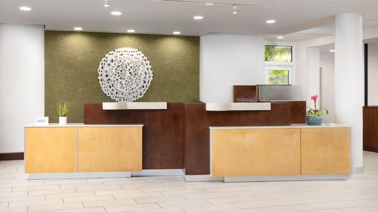Fairfield Inn & Stes/The Keys Collection Lobby