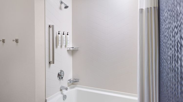 Fairfield Inn & Suites Decatur Room