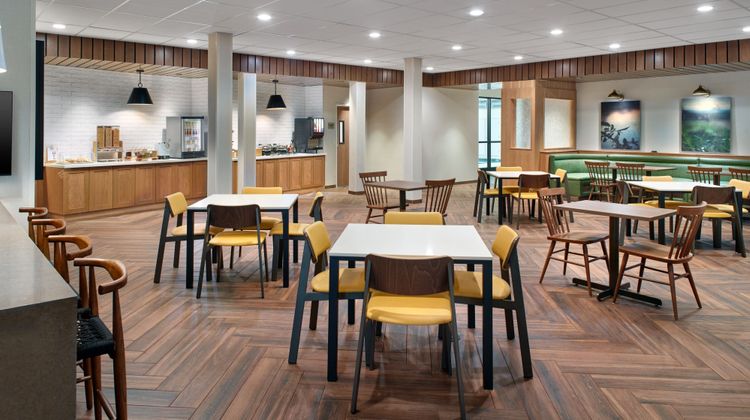 Fairfield Inn & Suites Decatur Restaurant