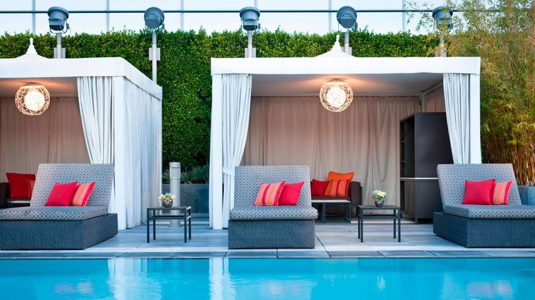 JW Marriott Los Angeles L.A. LIVE Pool