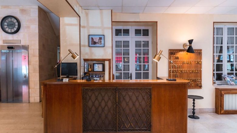 <b>Grand Hotel de l'Esperance Lobby</b>. Images powered by <a href="https://www.leonardoworldwide.com/" title="Leonardo Worldwide" target="_blank">Leonardo</a>.