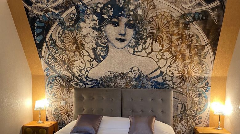 <b>Grand Hotel de l'Esperance Suite</b>. Images powered by <a href="https://www.leonardoworldwide.com/" title="Leonardo Worldwide" target="_blank">Leonardo</a>.