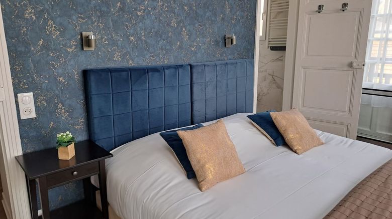 <b>Grand Hotel de l'Esperance Room</b>. Images powered by <a href="https://www.leonardoworldwide.com/" title="Leonardo Worldwide" target="_blank">Leonardo</a>.