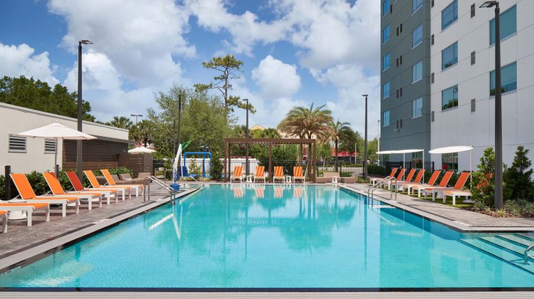 Element by Marriott Orlando at SeaWorld Pool