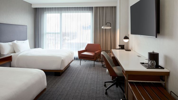 Courtyard Montreal Laval Room