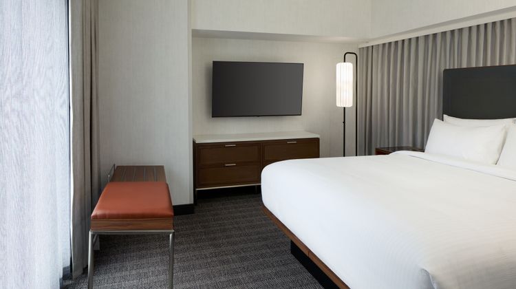 Courtyard Montreal Laval Room