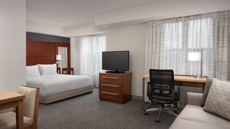 <b>Residence Inn Kansas City Overland Park Suite</b>. Images powered by <a href="https://www.leonardoworldwide.com/" title="Leonardo Worldwide" target="_blank">Leonardo</a>.