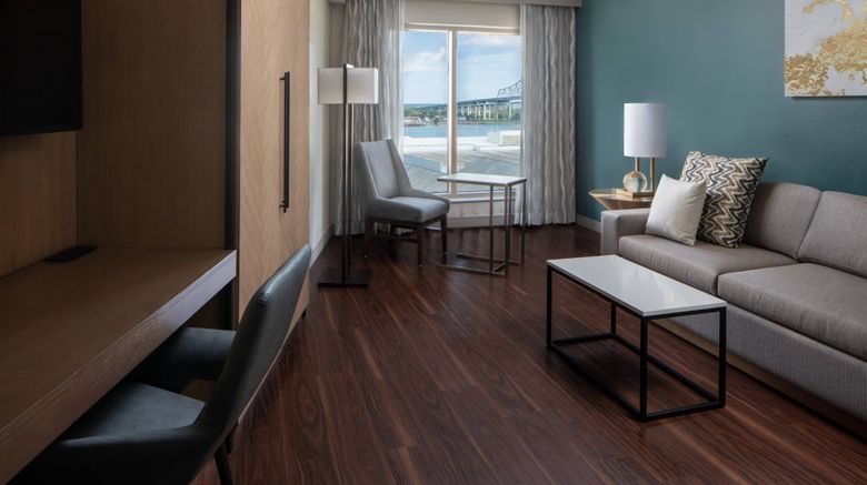 <b>New Orleans Marriott Warehouse Arts District Suite</b>. Images powered by <a href="https://www.leonardoworldwide.com/" title="Leonardo Worldwide" target="_blank">Leonardo</a>.