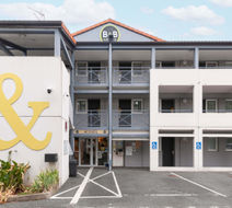 B&B Hotel Bayonne Exterior