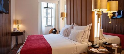The 7 Hotel Room