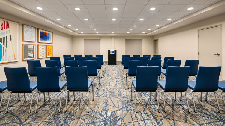 Holiday Inn Express Hotel & Suites Meeting