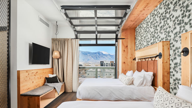 <b>Kinship Landing Suite</b>. Images powered by <a href="https://www.leonardoworldwide.com/" title="Leonardo Worldwide" target="_blank">Leonardo</a>.